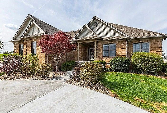 1st image of 120 Gleneagles Blvd