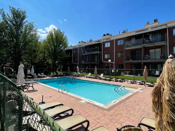 2811 East 26th Street image 9 of 38