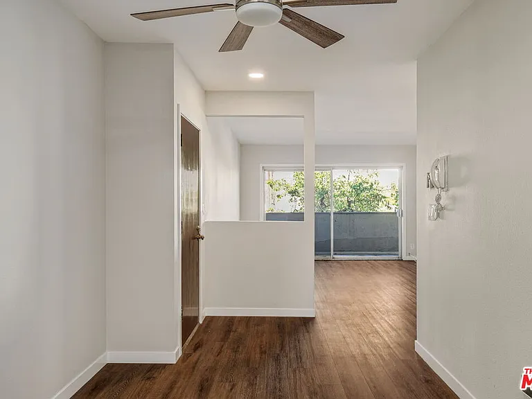 1342 Harvard St #201 — Photo 7
