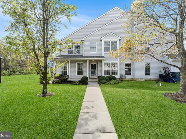 84 Tarragon Ct, Thorofare, NJ 08086