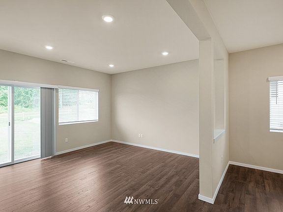 5th image of 6524 Yorktown Place NE #36