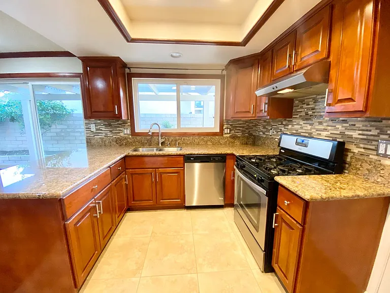 23527 Gold Nugget Ave — Photo 6
