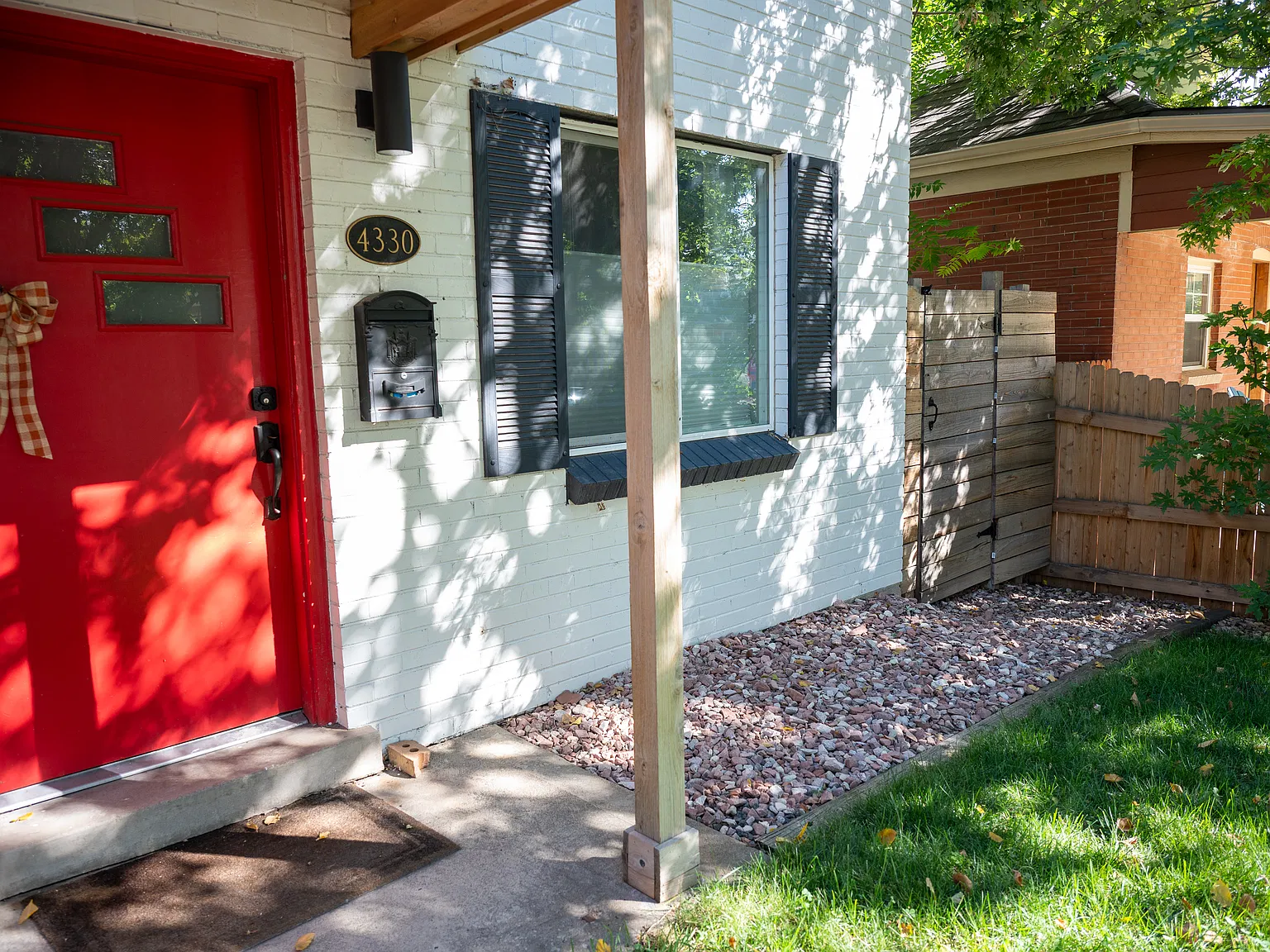 2 bed, 805 sqft, $2,749 — Photo 3
