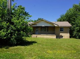 2808 W 7th Ave, Winfield, KS 67156