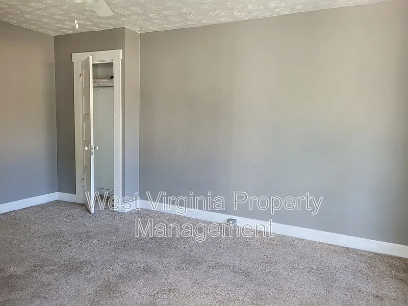 1 bed, 1.0 bath, $650 — Photo 3