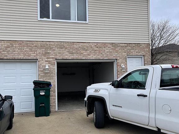 3rd image of 181 E Division St #185