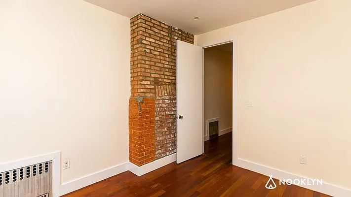 Rented by Nooklyn NYC LLC | media 35