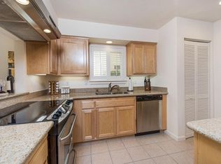 210 Foss Creek Cir APT C, Healdsburg, CA 95448