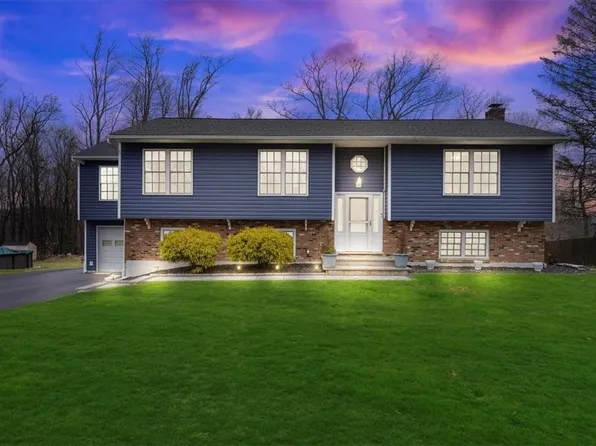 26 Winchester Drive, Monroe, NY 10950