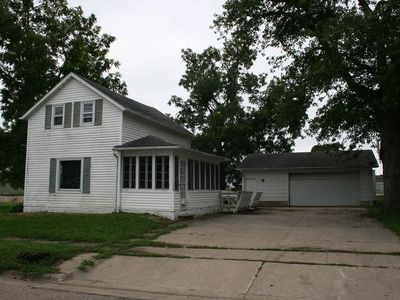 944 Young St, Jesup, IA, 50648