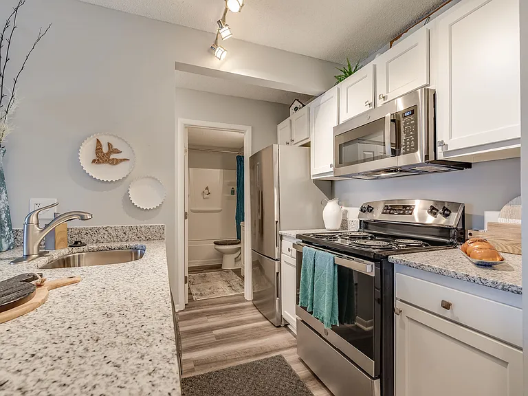 Pierpont Apartments — Photo 5