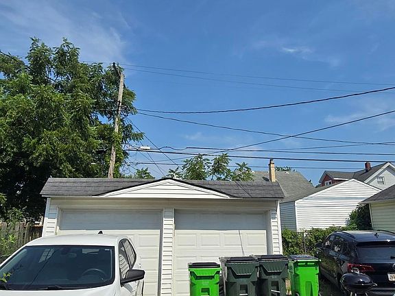 5th image of 4841 E 85th St