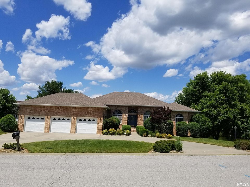 1st image of 621 Deer Lake Dr W