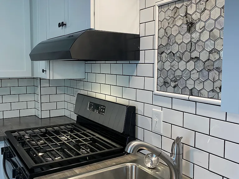 944 Sullivan St #2 — Photo 4