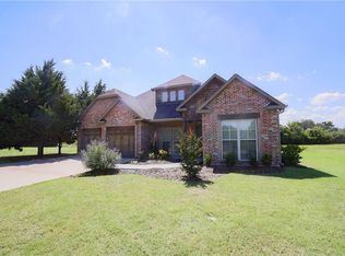 22 Dobbins Xing, Corsicana, TX 75110