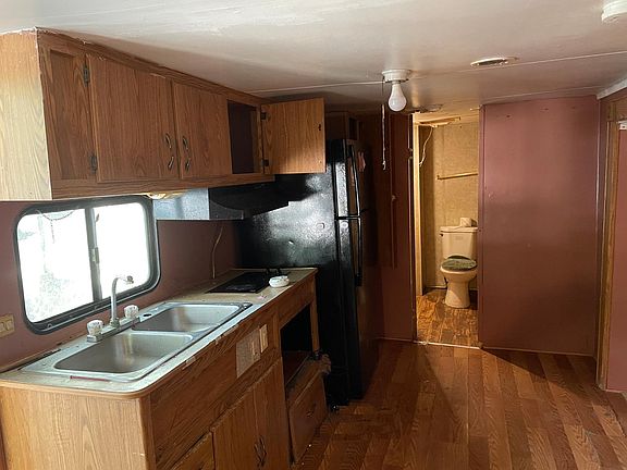 3rd image of 2605 Pine Needle Dr #2605