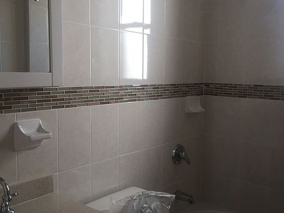 2nd image of 2147 E 17th St APT 5A