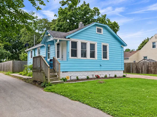 824 Allen St, Belvidere, IL 61008