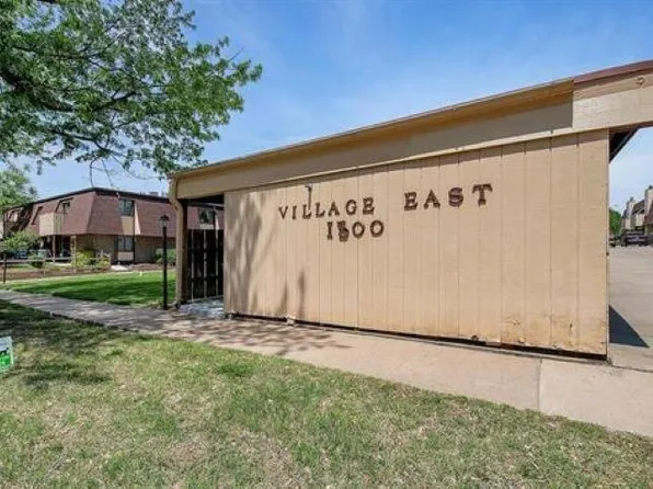 1500 E 10th Ave APT D11, Winfield, KS 67156