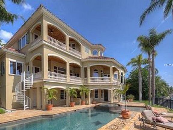 5th image of 219 Poinciana Ln