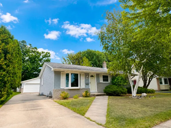240 N Eagle St, Oshkosh, WI 54902