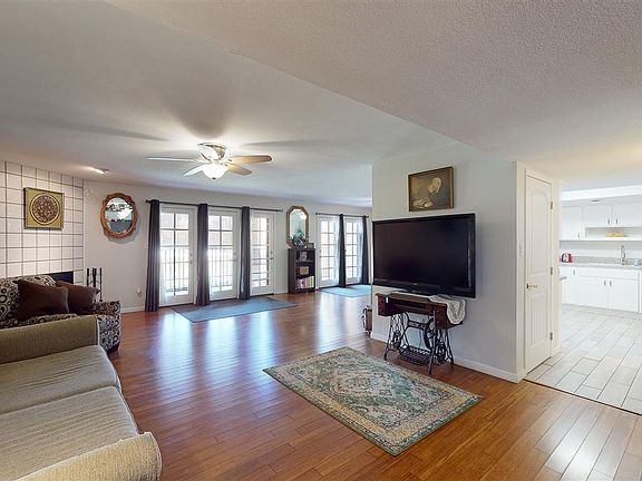 2nd image of 800 E Country Club Dr Unit 20