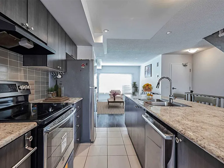 2500 Hill Rise Ct — Photo 5