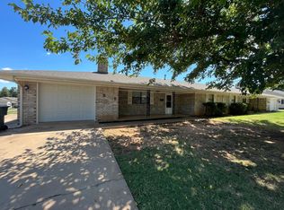 1501 S 10th St, Chickasha, OK 73018