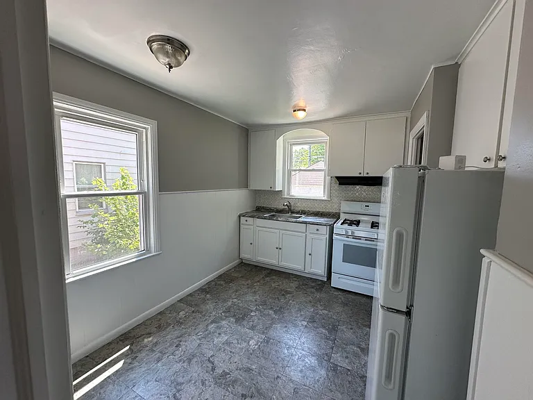 19154 Washtenaw St — Photo 12