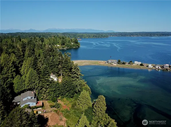 10166 NE Lafayette Avenue, Bainbridge Island, WA 98110