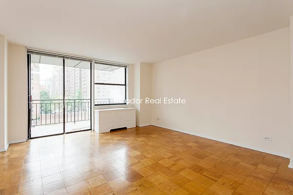 Rented by Mirador Real Estate | media 35