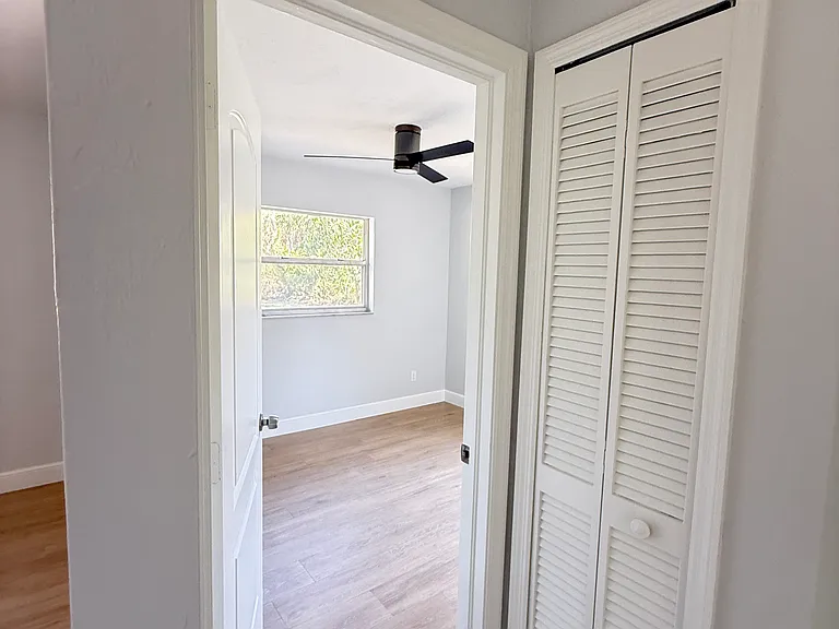 25356 Pinson Dr — Photo 5