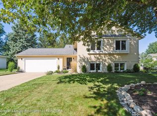 3947 Jonquil Ln, Okemos, MI 48864