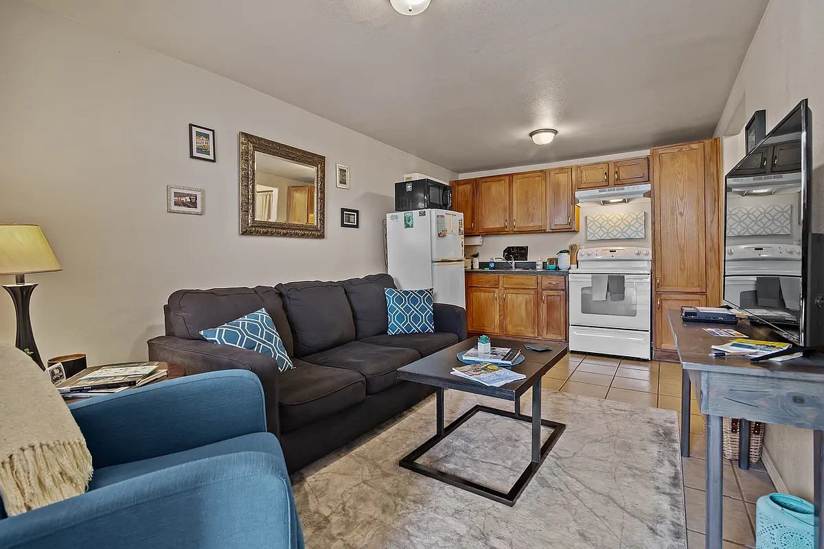 Building Photo - 1211 S Elgin Ave #B