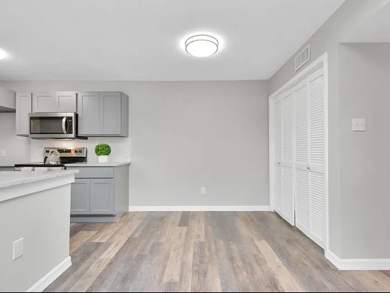 10101 S Gessner Rd #811 — Photo 13