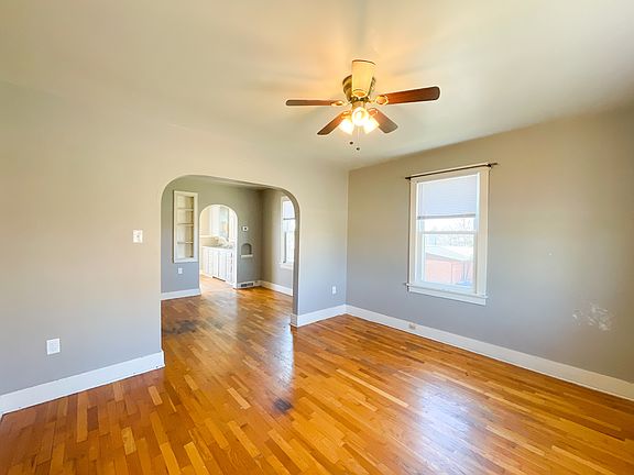 5th image of 521 Themis St #A