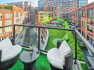 1100 Maxwell Ln, Hoboken, NJ 07030