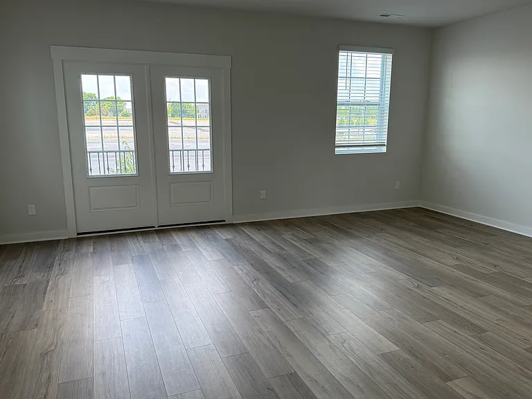 508 Hinton St — Photo 8