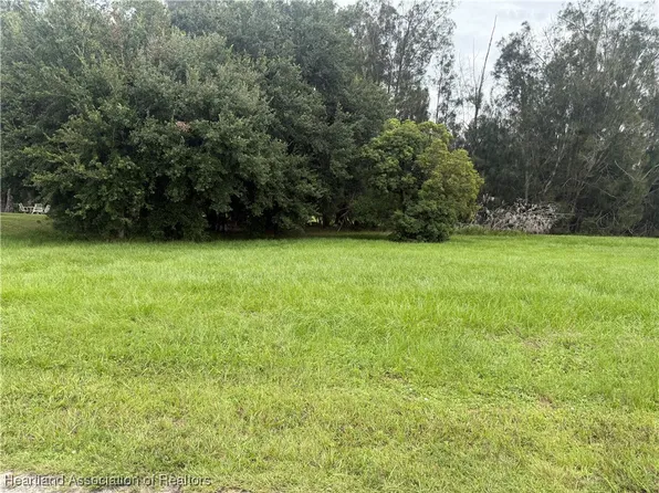 6025 Pebble Ln, Sebring, FL 33876