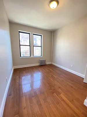 Rented by Lang Realty LLC | media 10