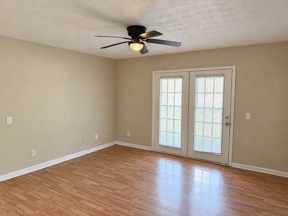 215 Weslee Way