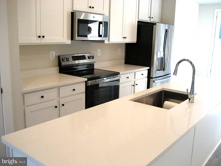 13714 Cobble Loop — Photo 8