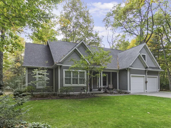 5309 Beechwood Dr, Muskegon, MI 49445