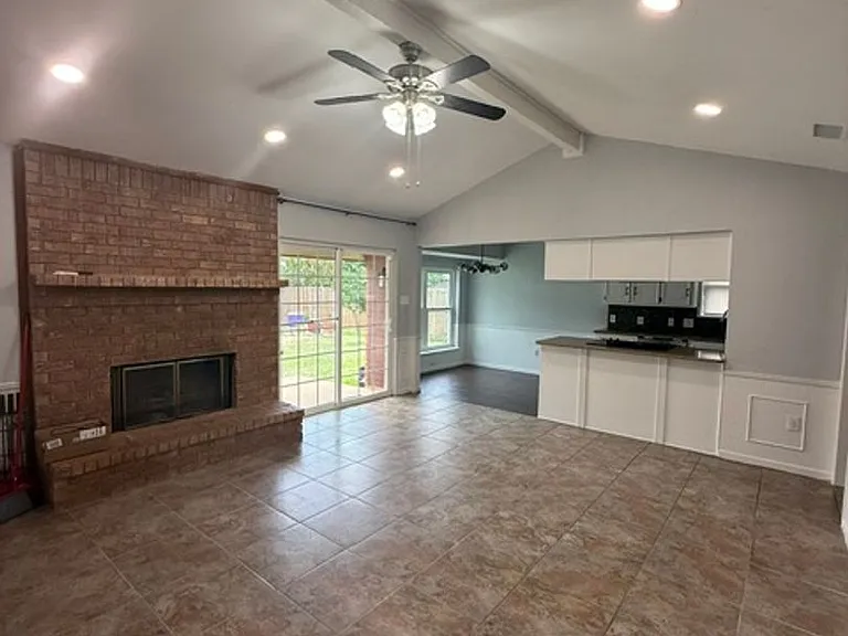 1717 Pemelton Dr — Photo 4