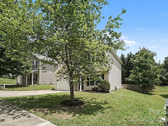 3rd image of 5336 Beam Lake Dr