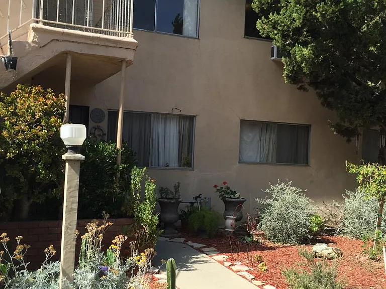 6445 Shirley Ave — Photo 2