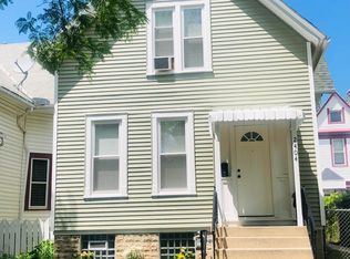 2404 W McKinley Ave, Milwaukee, WI 53205
