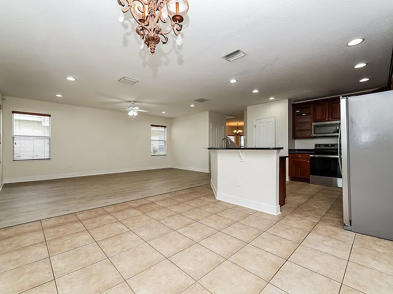 209 Fern Gulley Dr — Photo 5