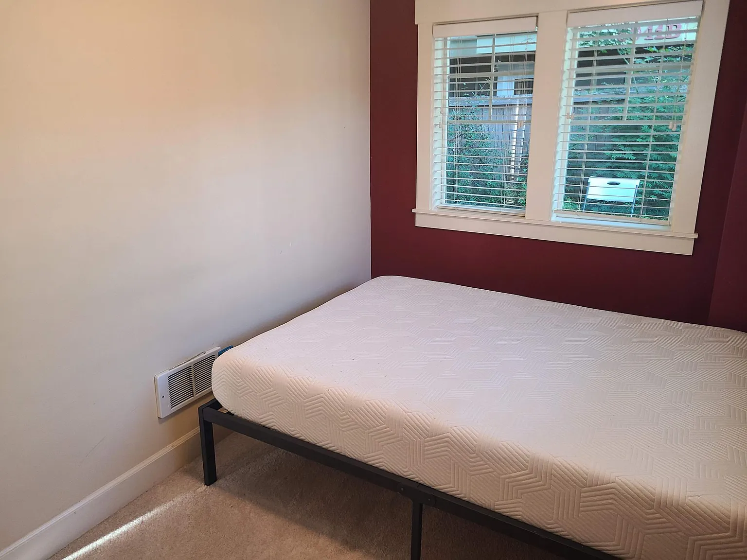 1 bed, 1330 sqft, $1,200 — Photo 3