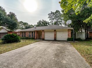 10023 Leamington Dr, Houston, TX 77070